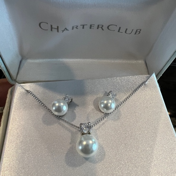 Charter Club cubic zirconia stud earrings and necklace set, never worn - Picture 1 of 3